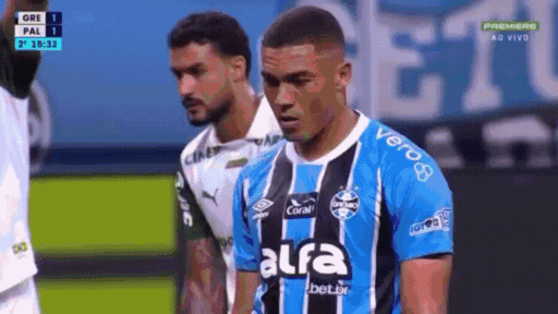 Gol de Carlos Vinícius contra o Palmeiras pelo Campeonato Brasileiro