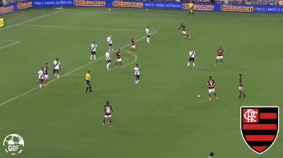 Carrascal aproveitou rebote e abriu o placar para o Flamengo contra o Vasco