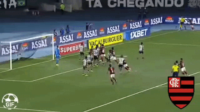 Pulgar cabeceia, Neto defende e chileno cabeceia mais uma vez para marcar