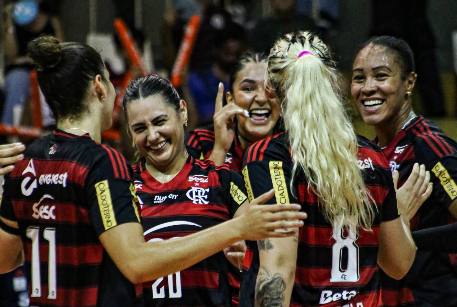 Simone Lee comanda e Sesc Flamengo bate Mackenzie nas quartas da Superliga